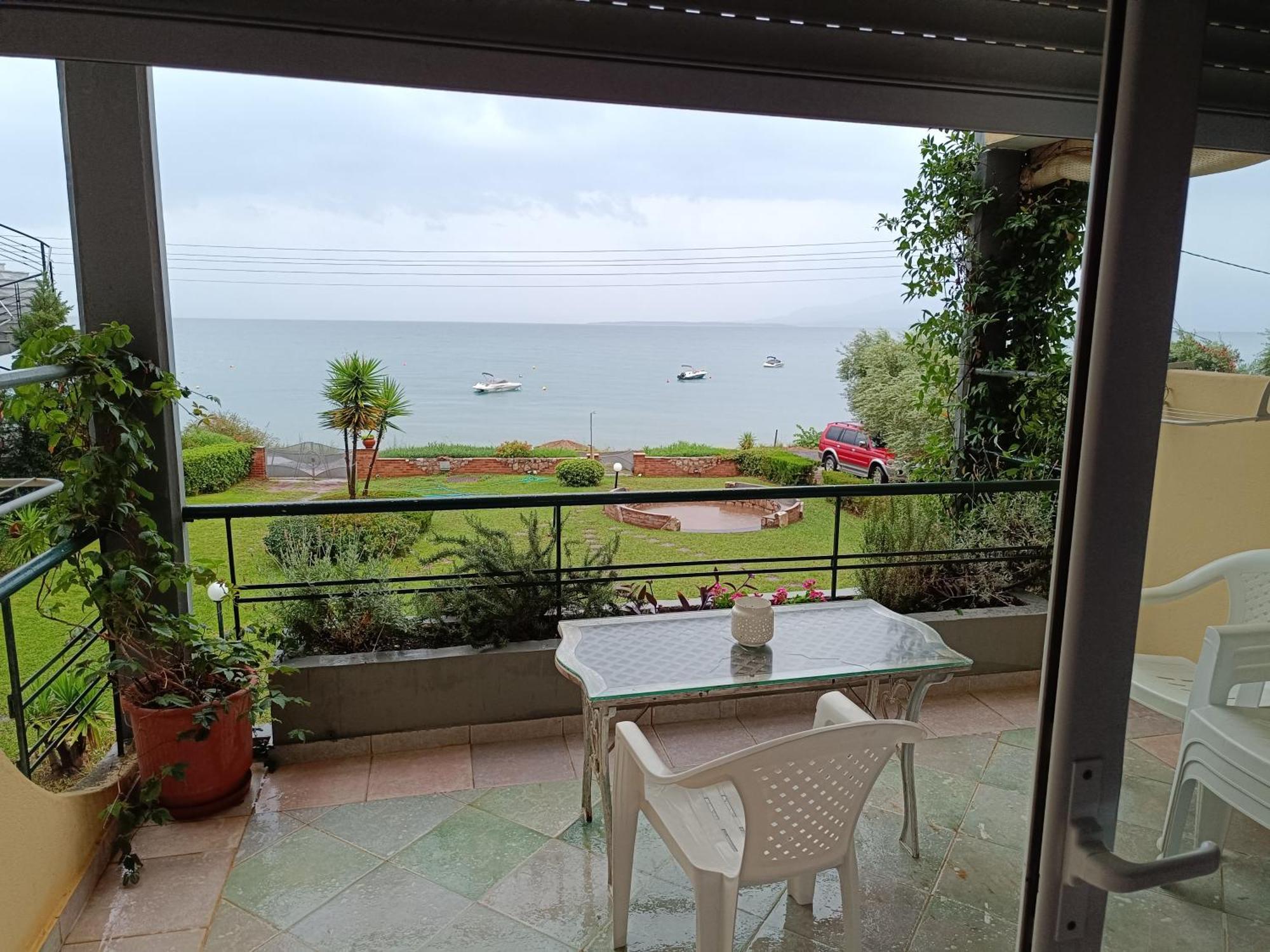 Mare E Monti1 Apartment Kamena Vourla Luaran gambar