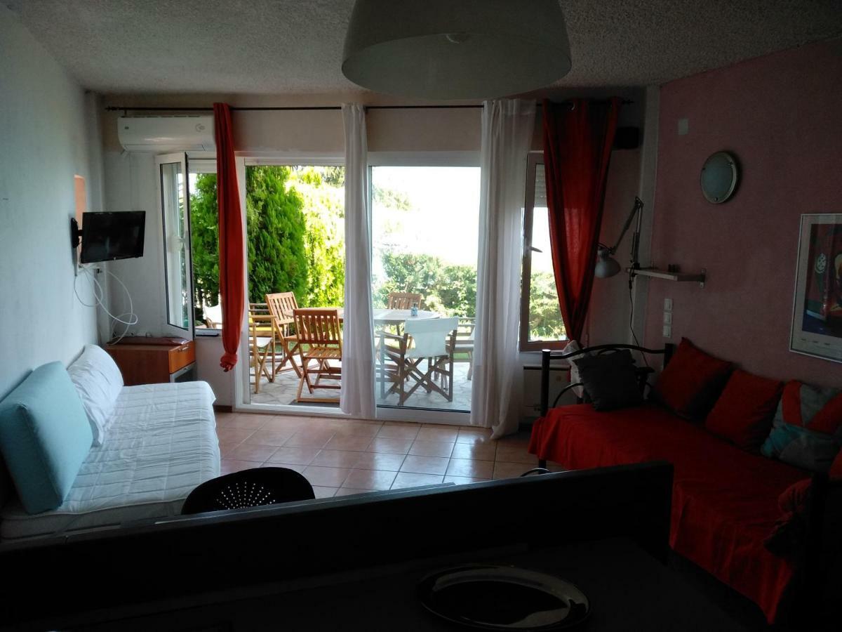 Mare E Monti1 Apartment Kamena Vourla Luaran gambar